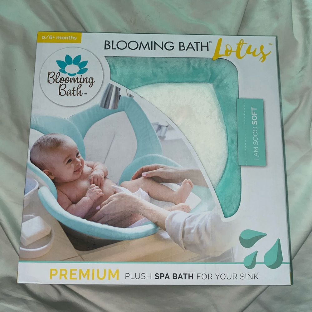Blooming Lotus baby bath